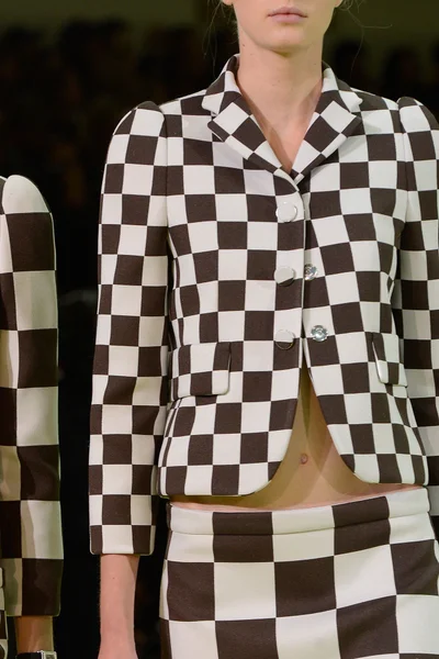 Look 36